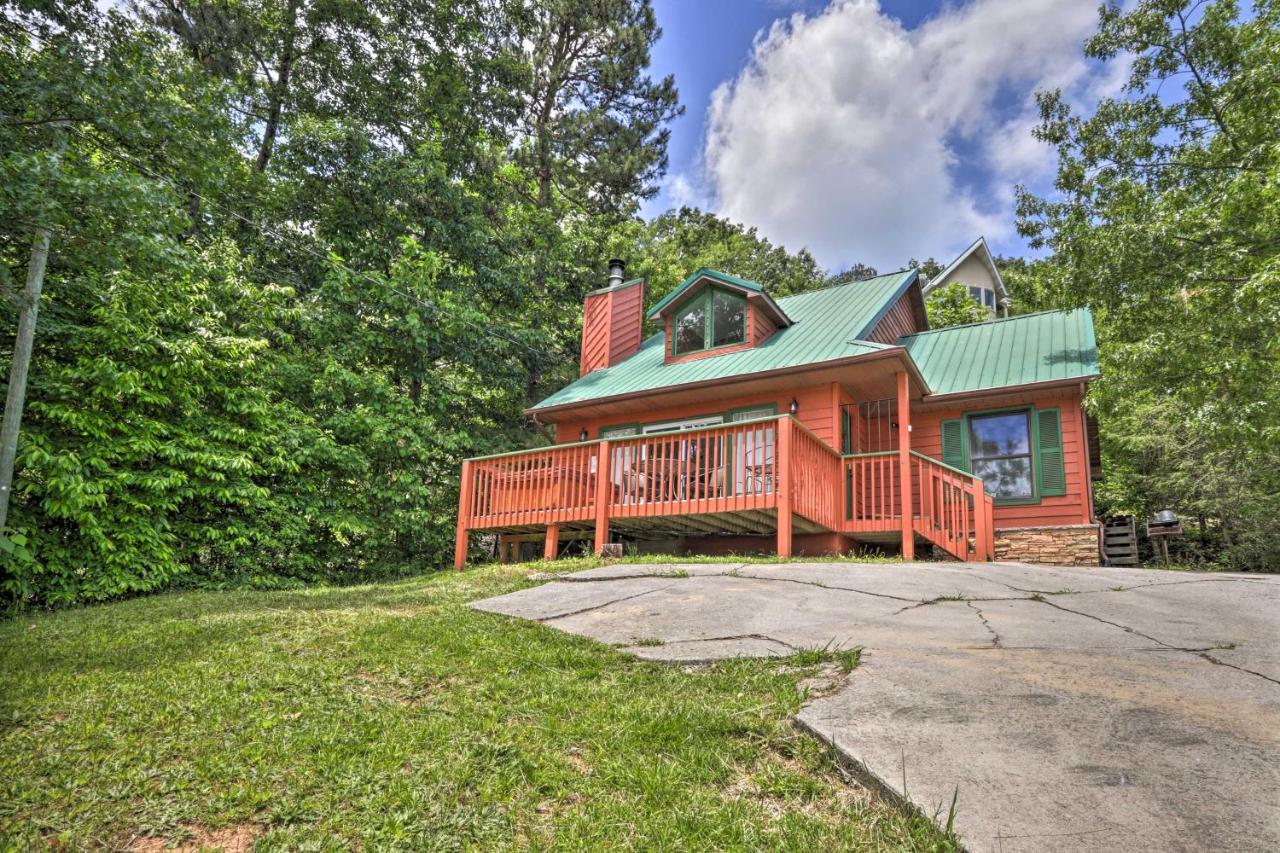 Gatlinburg Chalet Hot Tub, Sauna And Mountain View المظهر الخارجي الصورة